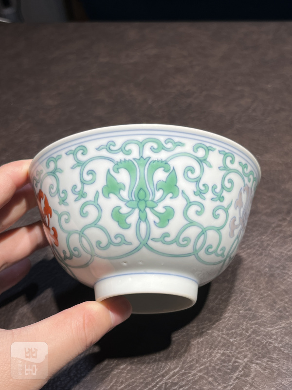 清雍正 仿成窑斗彩宝莲纹杯 - 图8
